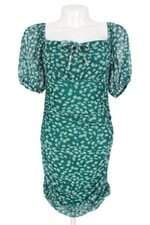 vestido curto C&A verde floral com franzido