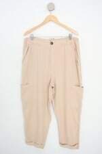 calça de tecido C&A feminina bege com barra italiana