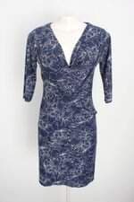 vestido yessica feminino estampado com drapeado e forro