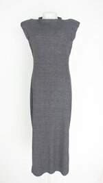 vestido agora sou mãe feminino cinza com fenda e ombreira