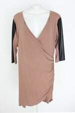vestido bon prix feminino marrom com drapeado e recortes