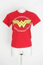 camiseta baby look mulher maravilha feminina vermelha com silk