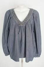blusa Renner feminina azul com ilhós