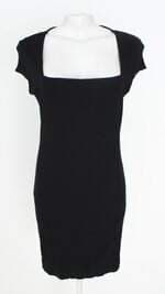 vestido curto Riachuelo preto