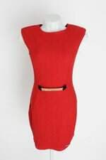 vestido miss misses feminino vermelho com aplique e ombreira