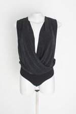 body costume feminino preto com recortes