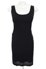 vestido Agilità feminino preto com forro e recortes