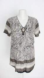 blusa luxo feminina estampada com aplique
