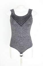 body feminino cinza