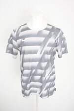 camiseta esportiva nike masculina estampada  com bordado