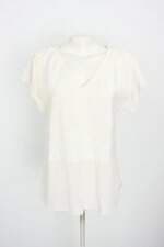blusa oma tees feminina off white com recortes