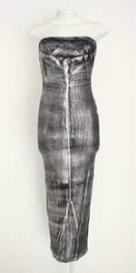 vestido feminino prata com fenda