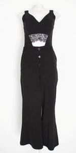 macacão zinco feminino preto com recortes e renda