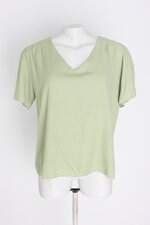 blusa she's feminina verde com barra mullet