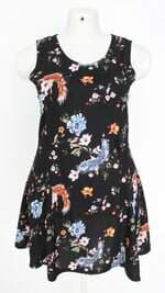 vestido curiosos feminino estampado 