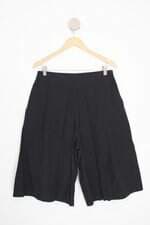 bermuda th collection feminina preta com pregas