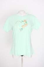camisa feminina verde com bordado e paetê