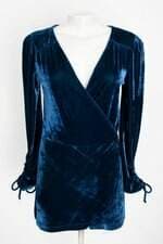 macaquinho Blue Steel feminino azul com sobreposição