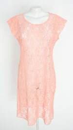 vestido feminino rosa com transparência