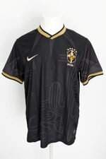 camiseta esportiva nike masculina preta com bordado