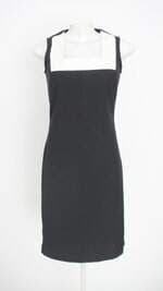 vestido a moda feminino preto com recortes