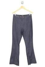 calça de tecido feminino azul com fenda
