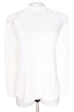 blusa bises feminina off white com recortes e renda