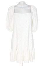 Vestido Curto em Laise Branco Com Manga Bufante Renner
