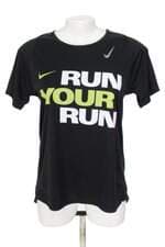 blusa esportiva Nike feminina preta com silk