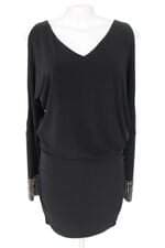 vestido Carmim feminino preto com forro e ilhós