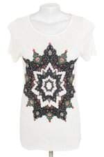 blusa Bobstore feminina off white com aplique