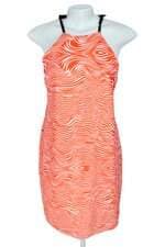 vestido feminino colorido com forro