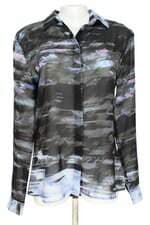 camisa Calvin Klein com transparência