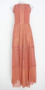 vestido feminino rosa com recortes