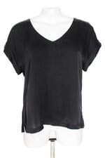 blusa Shoulder feminina preta com barra mullet e recortes
