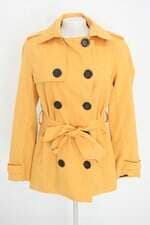 casaco Talita Kume feminino amarelo com faixa na cintura