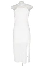 vestido feminino branco com fenda