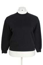 Blusa de Moletom Preta Com Gola Babado Renner