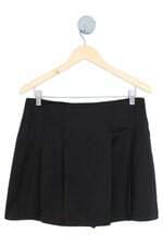 Shorts Saia de Alfaiataria Plissado Preto Acetinado Renner