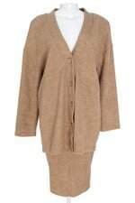 Conjunto Duas Peças Cardigan e Saia de Tricô Marrom