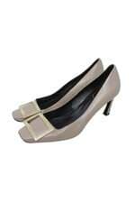 Scarpin feminino Roger Vivier bege