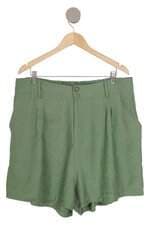 shorts feminino verde com cós com elástico e pregas