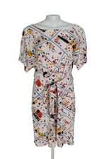 Vestido Cantão rosa estampado com faixa na cintura