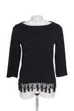 Blusa Thamara Capelão preta com aplique