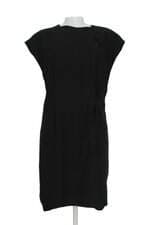 Vestido Tvz preto com forro e pregas