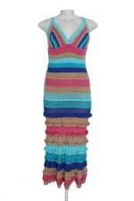 Vestido em tricô feminino colorido 