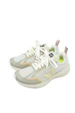 Tênis feminino Vert branco e verde com recortes