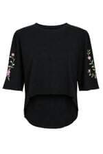Blusa Achados das Influencers preta com bordado