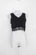Top renner feminino preto com Renda