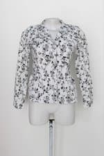 Blazer feminino branco estampa floral 